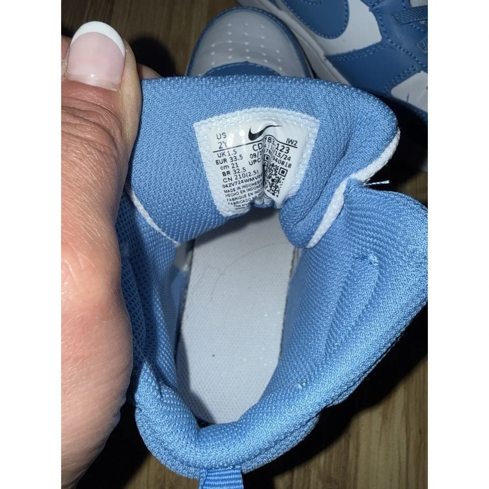 Nike NEW Court Borough Mid 2 White Blue Kids Youth Sz‎ 2Y 2